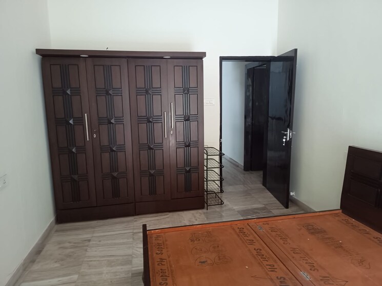 Room, koregaon park 3 Bedroom 1265 Sq.Ft. Apartment In Koregaon Park Pune 7690900