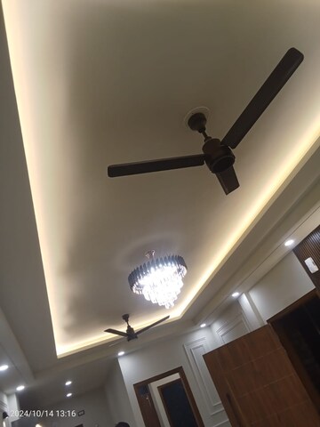 Furnished Amenities in 2 BHK Builder Floor at Palam Colony – for Sale