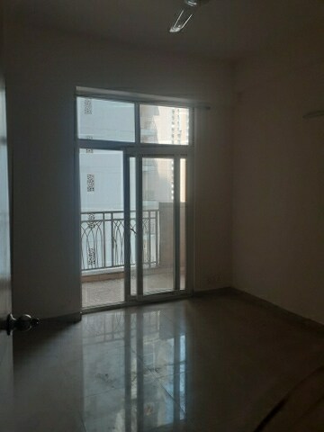 Room in 2 BHK Apartment at Mahagun Mywoods III, Sector 16c Greater Noida – for Sale