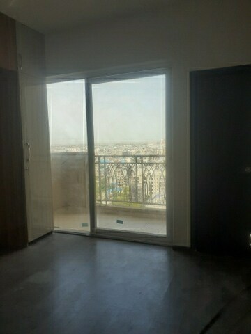 Room in 2 BHK Apartment at Mahagun Mywoods III, Sector 16c Greater Noida – for Sale