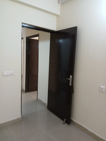 Room in 3 BHK Apartment at Galaxy North Avenue ll, Gaur City 2  – for Sale