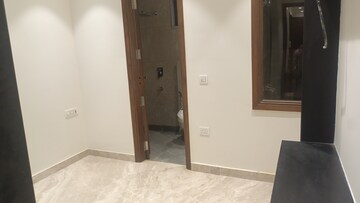 Room in 3 BHK Builder Floor at East Patel Nagar – for Sale