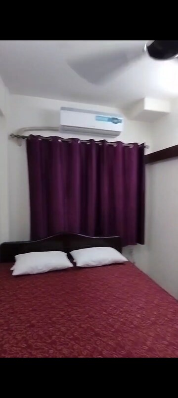Bedroom in 1 BHK Apartment at Bandra West – for Rent