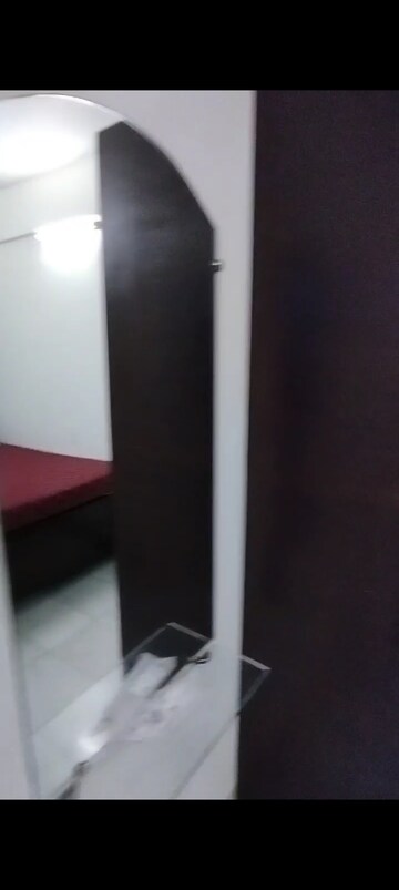 Furnished Amenities in 1 BHK Apartment at Bandra West – for Rent