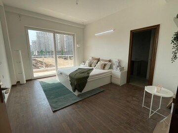 Bedroom in 4 BHK Builder Floor at SS Linden, Sector 84 – for Sale