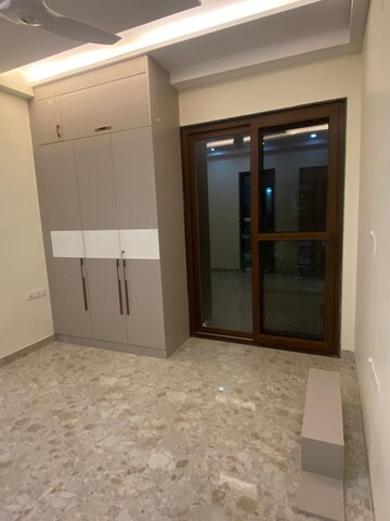 Room in 3 BHK Builder Floor at SS Mayfield Gardens, Sector 51 – for Sale