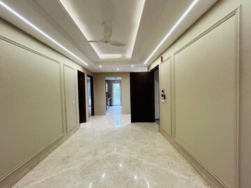 Room in 4 BHK Builder Floor at Kohli One Malibu Town, Sector 47 – for Sale