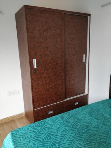 Room in 3 BHK Builder Floor at SS Southend Floors, South City 2 – for Sale