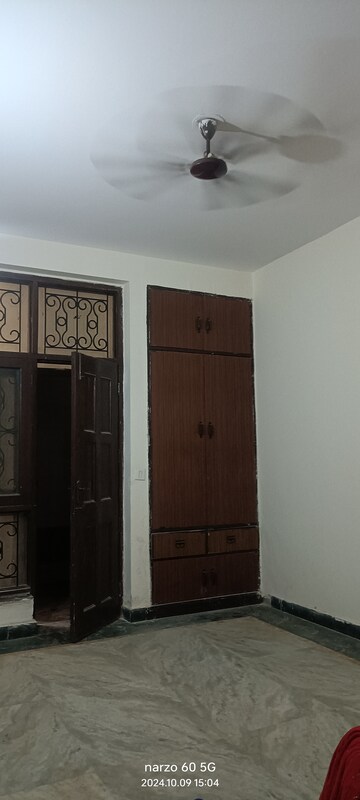 Furnished Amenities in 5 BHK Villa at Sector 41 – for Sale