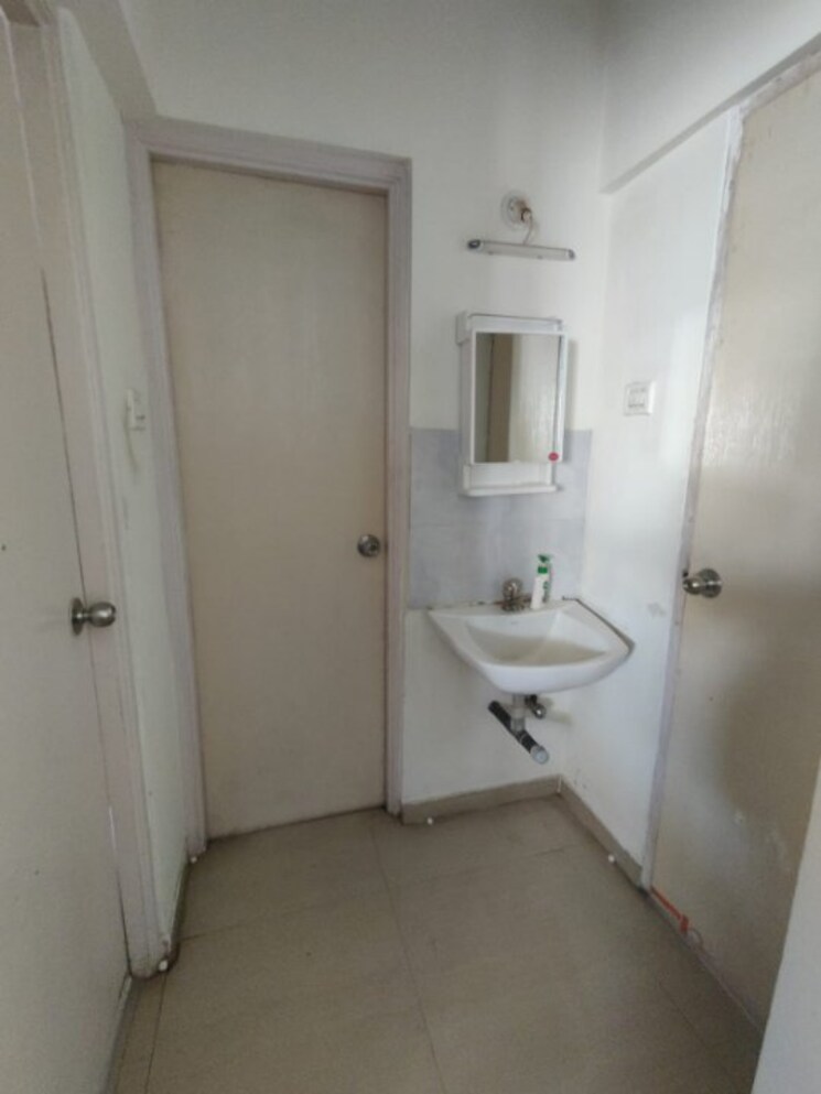 Bathroom, goel-ganga-niwas 1 Bedroom 682 Sq.Ft. Apartment In Dhanori Pune 7693055
