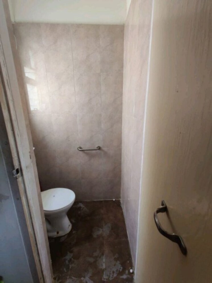 Bathroom, goel-ganga-niwas 1 Bedroom 682 Sq.Ft. Apartment In Dhanori Pune 7693055