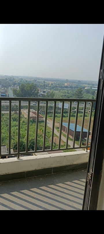 Balcony in 1.5 BHK Apartment at Sector 40 – for Sale