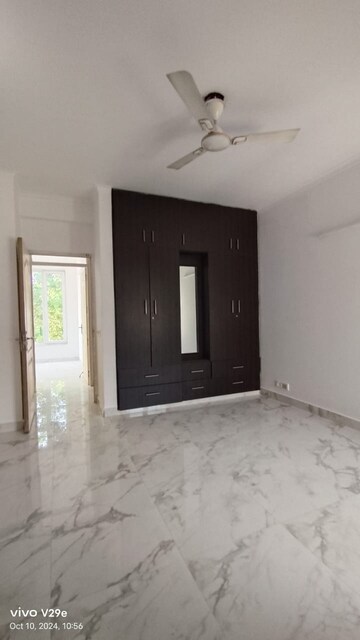 3 BHK Builder Floor For Resale in Omaxe Designer Villas Mayfield Garden Sector 51 Gurgaon  7693165