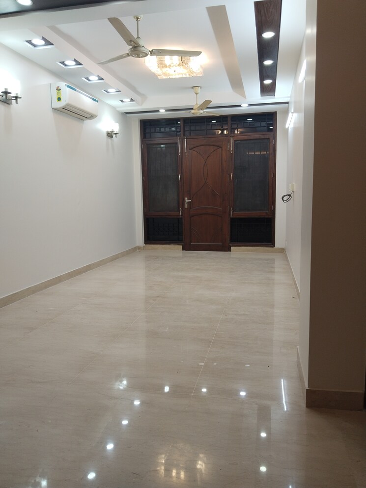 Room, malviya nagar 3 Bedroom 1800 Sq.Ft. Builder Floor In Malviya Nagar Delhi 7693334