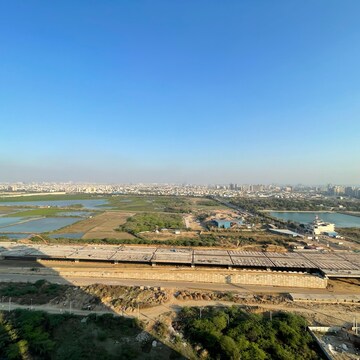 Plot Area in 4 BHK Apartment at Conscient Heritage Max, Sector 102 – for Sale