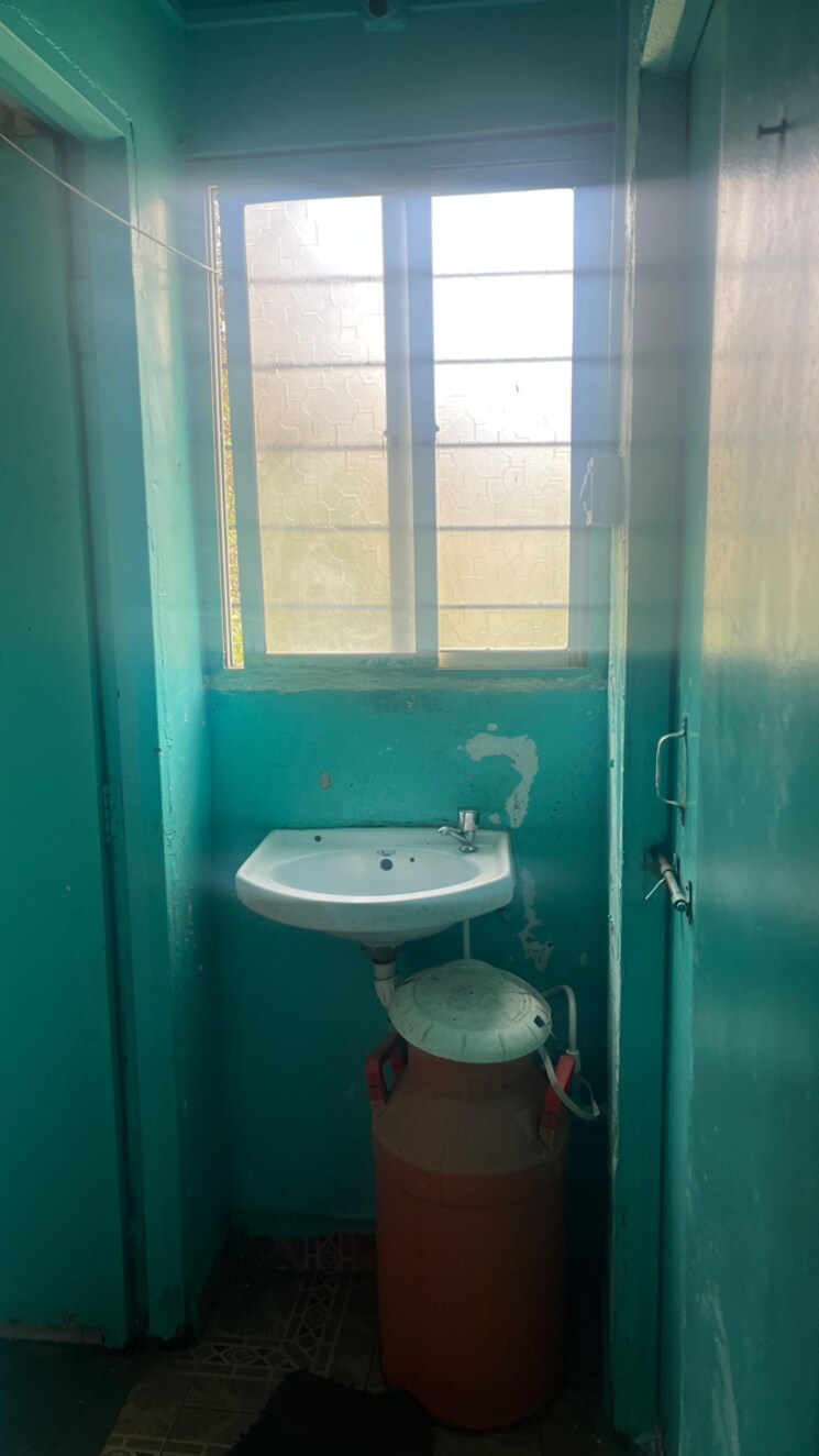 Bathroom, mohan nagar 1 Bedroom 560 Sq.Ft. Apartment In Mohan Nagar Pune 7693674