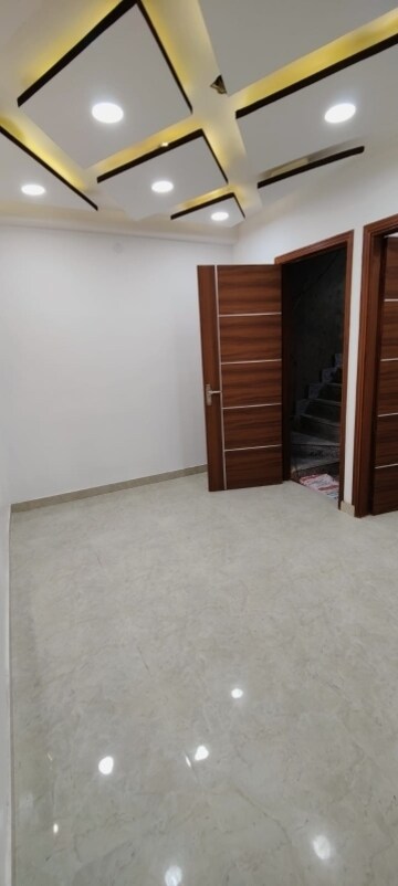 Room in 1 BHK Builder Floor at Palam – for Sale
