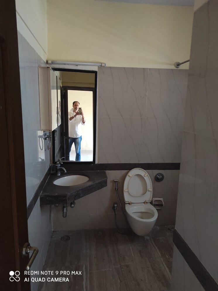 Bathroom, k-raheja-heights 3 Bedroom 1375 Sq.Ft. Apartment In Malad East Mumbai 7693887