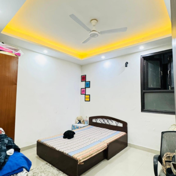Bedroom in 3 BHK Builder Floor at Chattarpur – for Sale