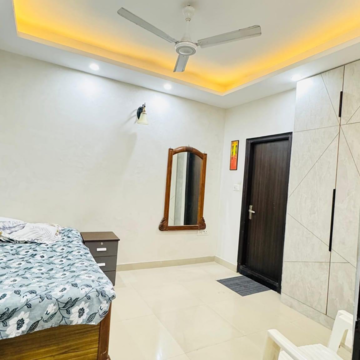 Bedroom in 3 BHK Builder Floor at Chattarpur – for Sale