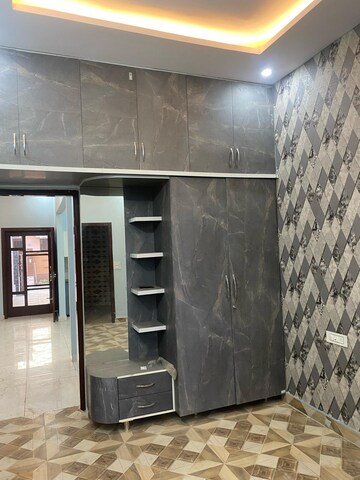 Room in 5 BHK Independent House at Kharar – for Sale