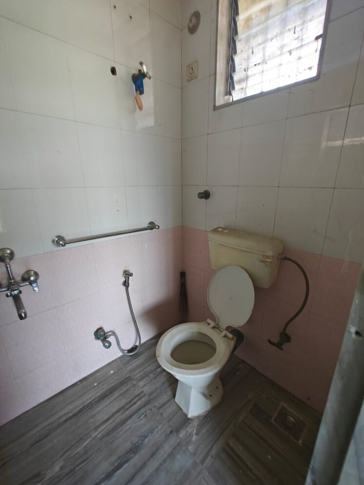 Bathroom, kajal-kutir 2 Bedroom 1200 Sq.Ft. Apartment In Nerul Navi Mumbai 7694034