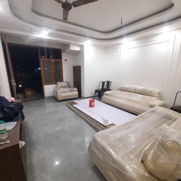 3 BHK Builder Floor For Sale in Chattarpur