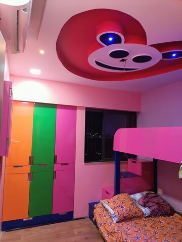 Master Bedroom in 2.5 BHK Apartment at Lodha Palava City, Dombivli East – for Sale