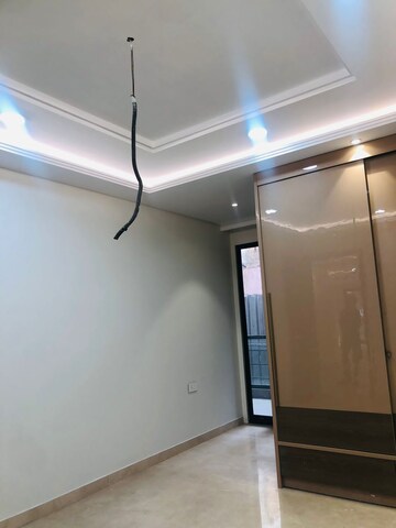 Furnished Amenities in 3.5 BHK Builder Floor at Ashok Nagar – for Sale