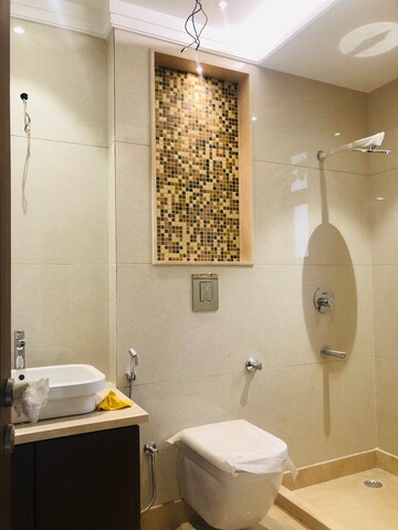 Bathroom in 3.5 BHK Builder Floor at Ashok Nagar – for Sale