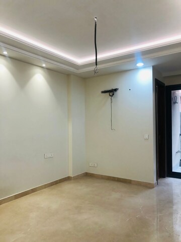 Room in 3.5 BHK Builder Floor at Ashok Nagar – for Sale