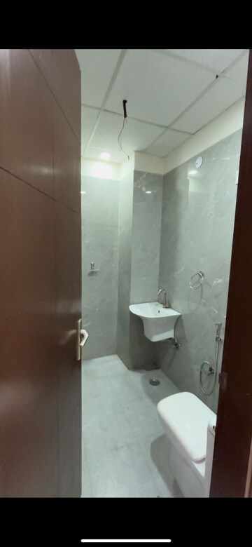Bathroom in 2 BHK Builder Floor at Shree Homes Noida, Sector 73 – for Sale