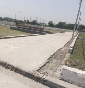  Plot For Sale in Faridabad Central