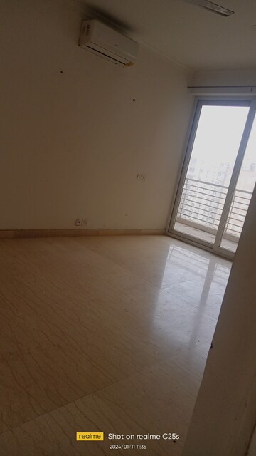 Room in 3 BHK Apartment at Tulip Ace, Sector 89 – for Sale