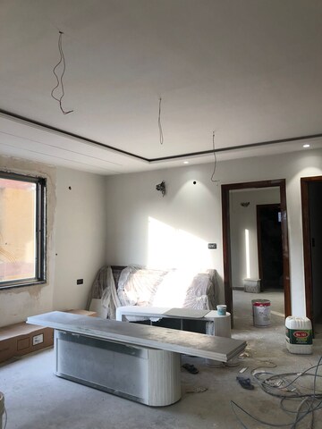 Living Room in 3.5 BHK Builder Floor at Pitampura – for Sale