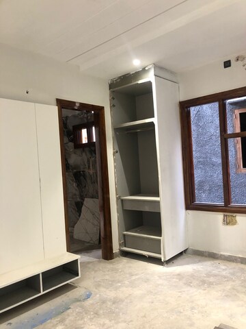 Building Lobby in 3.5 BHK Builder Floor at Pitampura – for Sale