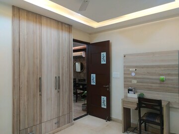 Building Lobby in 3.5 BHK Builder Floor at Pitampura – for Sale