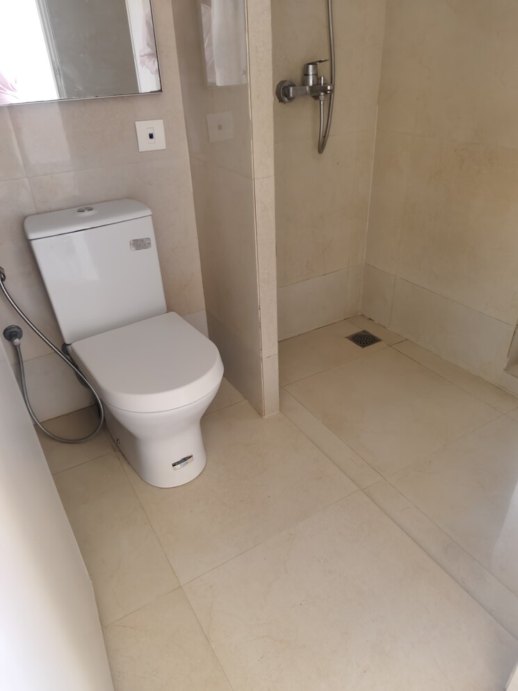 Bathroom, hiranandani-estate-rodas-enclave 2 Bedroom 727 Sq.Ft. Apartment In Ghodbunder Road Thane 7694597