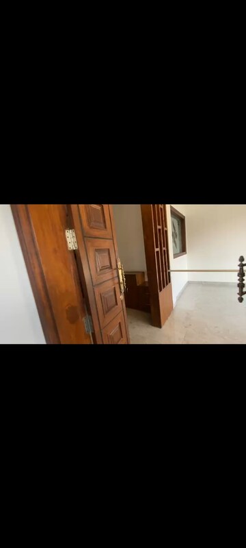 Furnished Amenities in 6+ BHK Independent House at DLF Hyde Park, South Mullanpur – for Sale