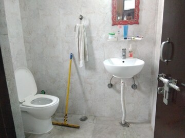 रेसिडेंशियल फ्लैट वर्ग फुट फॉर रेंट इन सेक्टर 11 द्वारका दिल्ली  7694765