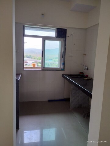 2 BHK Apartment For Sale in Haware Estate, Kasarvadavali