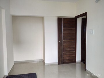 Room in 2 BHK Apartment at Haware Estate, Kasarvadavali – for Sale