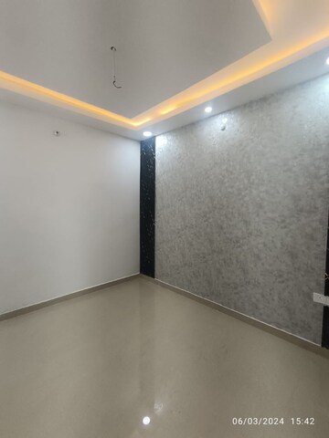 Room in 2 BHK Independent House at Faizabad Road – for Sale
