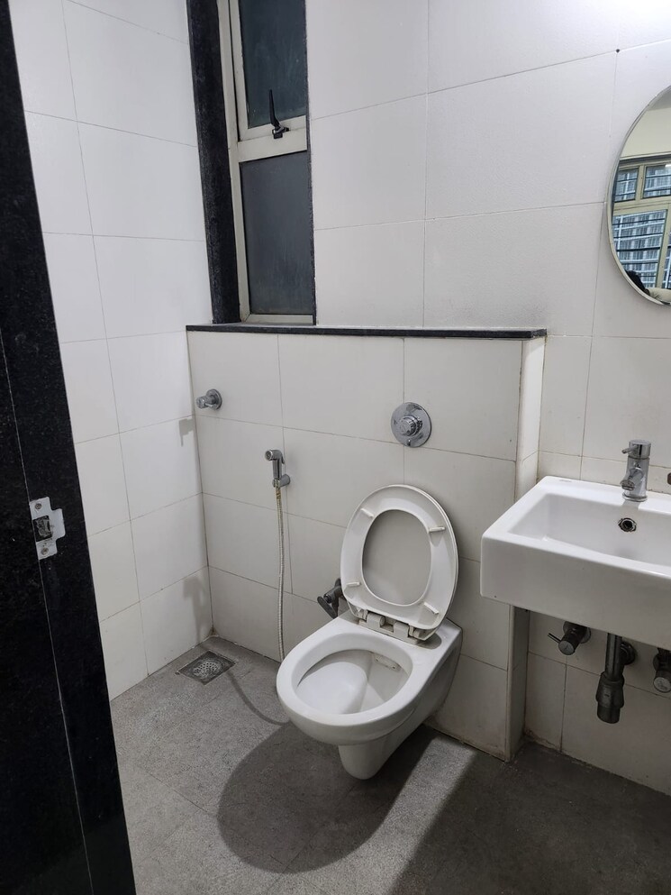 Bathroom, vasant-fiona 1 Bedroom 465 Sq.Ft. Apartment In Pokhran Road No Two Thane 7695400