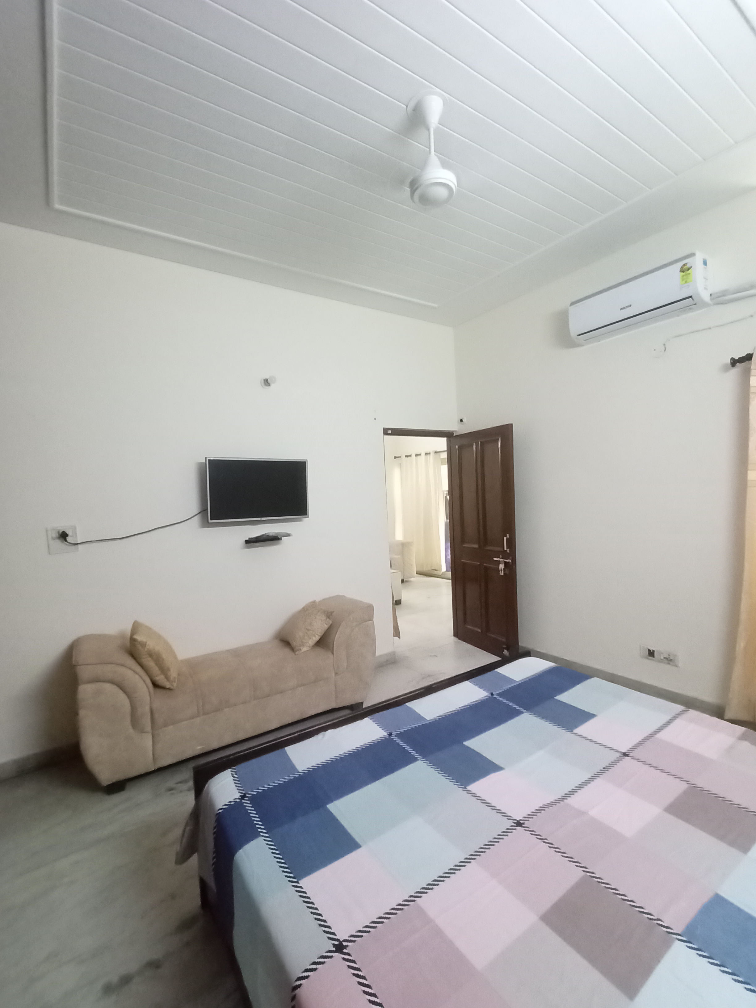 Rental 1 Bedroom 1600 Sq.Ft. Independent House in Sector 16 Panchkula