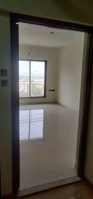 Room in 2 BHK Apartment at Dharti Presidio, Malad West – for Sale
