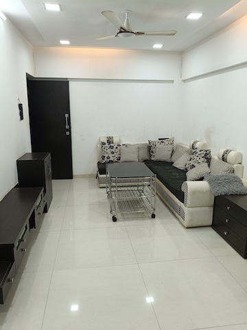 2 BHK Apartment For Rent in Mandar CHS	Juhu Juhu Mumbai  7695639