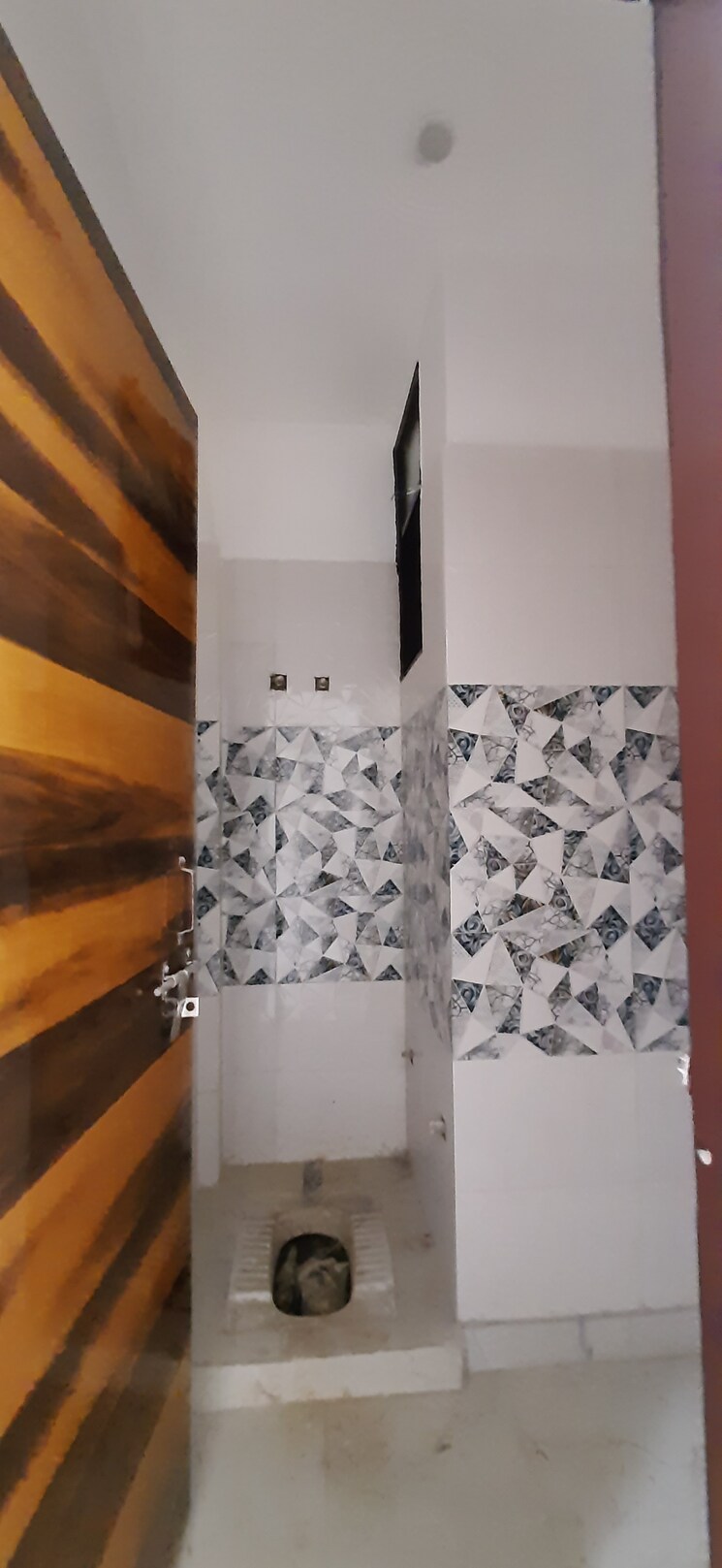 Bathroom, ankur vihar 2 Bedroom 650 Sq.Ft. Builder Floor In Ankur Vihar Delhi 7695791