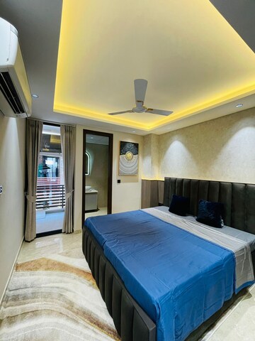 Bedroom in 3 BHK Builder Floor at Sector 63a – for Sale
