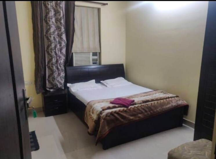 Room, sector 26 Pg For Girls In Sector 26 7696094